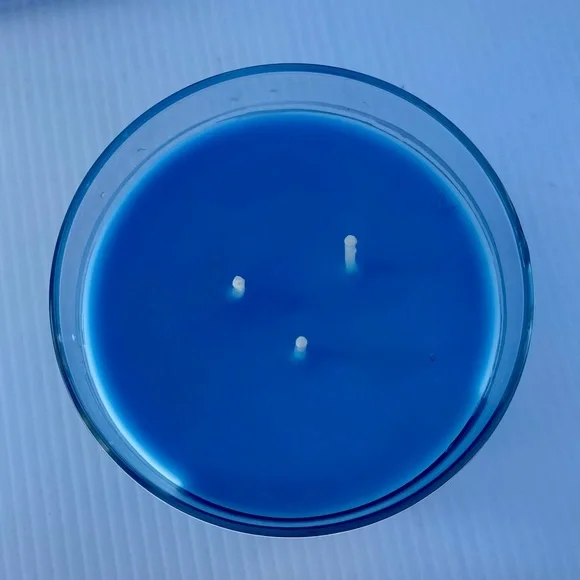 Huntington Home Mountain Air Scented Candle Soy Blend 3 Wick Candle 14 oz 40 hrs - Picture 5 of 5